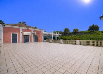 Terrazza - Locale Commerciale Via Provinciale Per Riposto
 
57/A, Acireale - foto 41