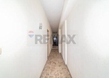 Hall / corridoio - Trilocale Via Ammiraglio Caracciolo
 
52, Catania - foto 6