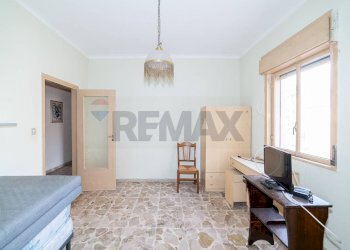 Soggiorno - Trilocale Via Ammiraglio Caracciolo
 
52, Catania - foto 10