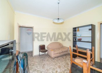 Sala da pranzo - Trilocale Via Ammiraglio Caracciolo
 
52, Catania - foto 19