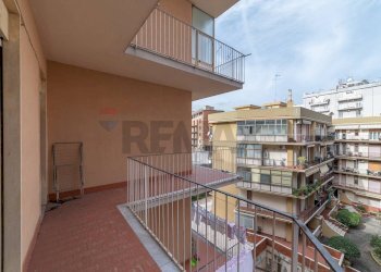 Balcone - Trilocale Via Ammiraglio Caracciolo
 
52, Catania - foto 25