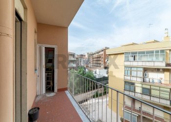 Balcone - Trilocale Via Ammiraglio Caracciolo
 
52, Catania - foto 27