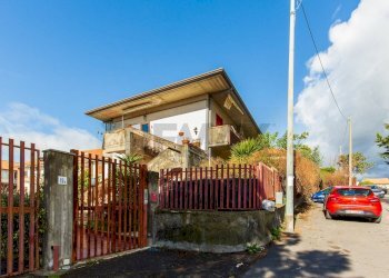 Casa all\'aperto - Trilocale via Don Ludovico
 
15A, Pedara - foto 3