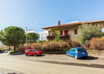 Casa all\'aperto - Trilocale via Don Ludovico
 
15A, Pedara - foto 5