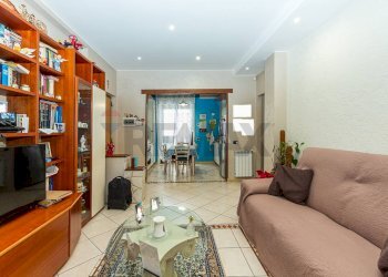 Sala da pranzo - Trilocale via Don Ludovico
 
15A, Pedara - foto 12