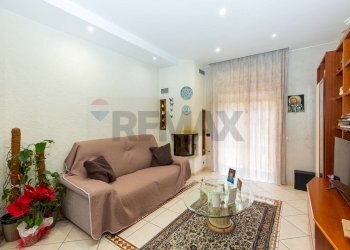 Soggiorno - Trilocale via Don Ludovico
 
15A, Pedara - foto 13