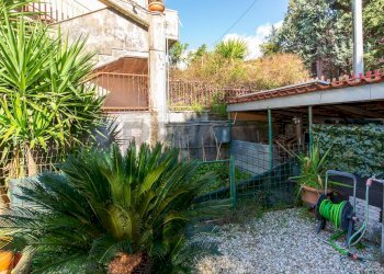 Giardino - Trilocale via Don Ludovico
 
15A, Pedara - foto 24