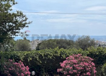 Giardino - Bilocale VIA LUIGI STURZO
 
32, Gravina di Catania - foto 6