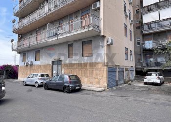 Edificio all\'aperto - Bilocale VIA LUIGI STURZO
 
32, Gravina di Catania - foto 10