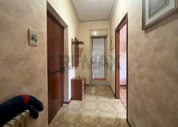 Hall / corridoio - Bilocale VIA LUIGI STURZO
 
32, Gravina di Catania - foto 20