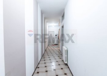 Hall / corridoio - Quadrilocale Via Raffaello Sanzio
 
4, Grammichele - foto 6