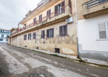 Edificio all\'aperto - Quadrilocale Via Raffaello Sanzio
 
4, Grammichele - foto 18