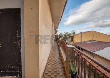 Balcone - Quadrilocale Via Raffaello Sanzio
 
4, Grammichele - foto 20