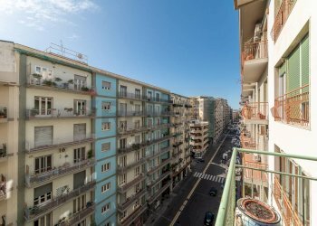 Edificio all\'aperto - Quadrilocale Via Giacomo Leopardi
 
125, Catania - foto 1