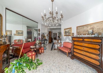 Soggiorno - Quadrilocale Via Giacomo Leopardi
 
125, Catania - foto 5