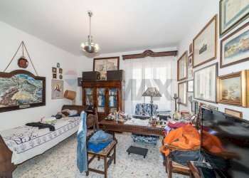 Soggiorno - Quadrilocale Via Giacomo Leopardi
 
125, Catania - foto 26