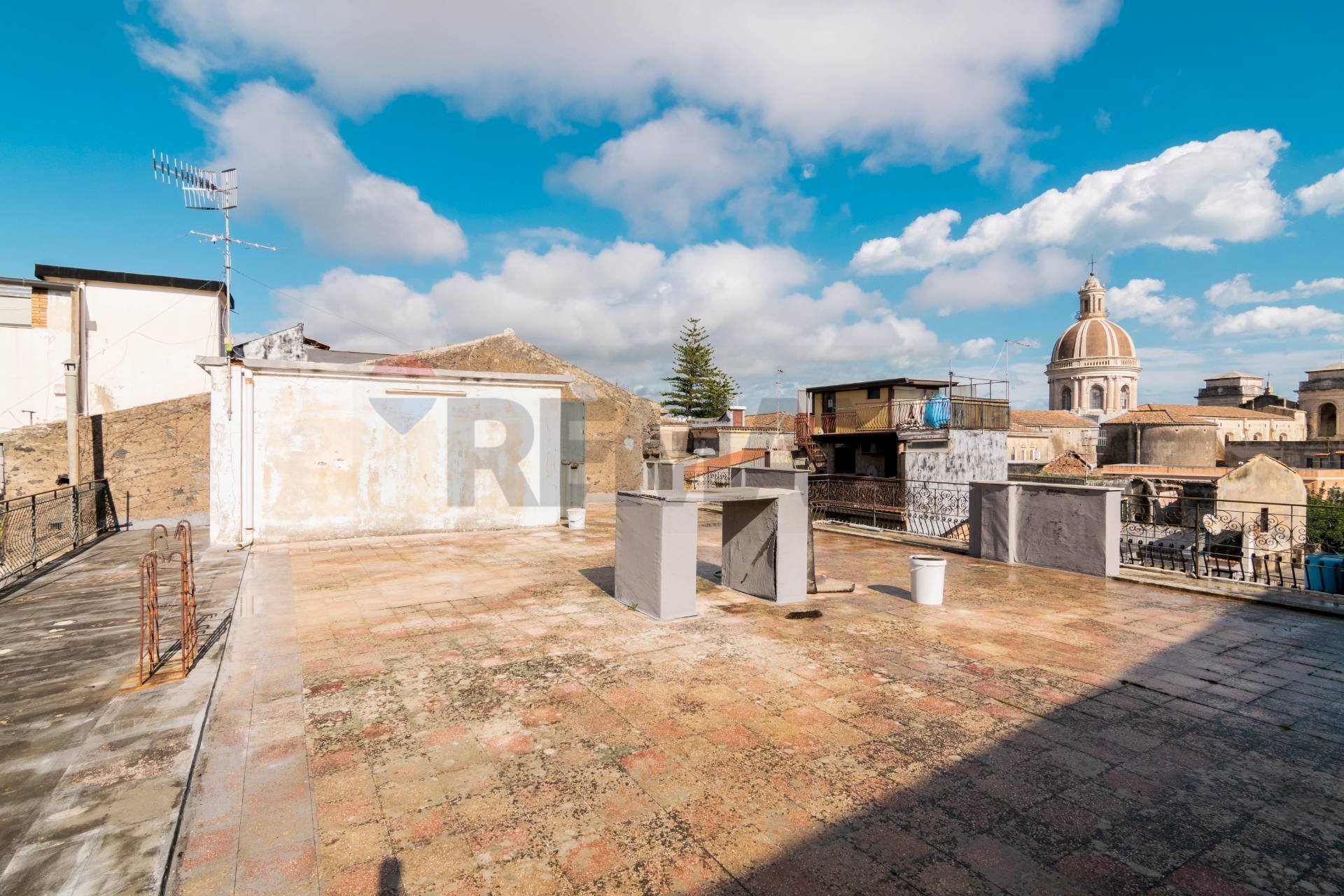 Terrazza - Casa indipendente via alcide de gasperi
 
29, Giarre - foto 1