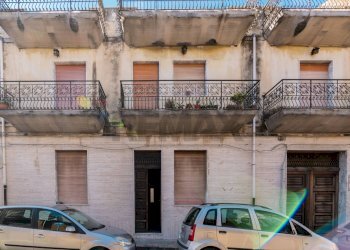 Edificio all\'aperto - Casa indipendente via alcide de gasperi
 
29, Giarre - foto 4