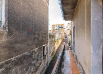 Balcone - Casa indipendente via alcide de gasperi
 
29, Giarre - foto 22