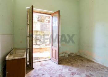 Stanza vuota - Casa indipendente via alcide de gasperi
 
29, Giarre - foto 26