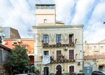Edificio all\'aperto - Trilocale Cortile Della Provvidenza
 
12, Catania - foto 3