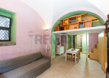 Sala da pranzo - Trilocale Cortile Della Provvidenza
 
12, Catania - foto 8