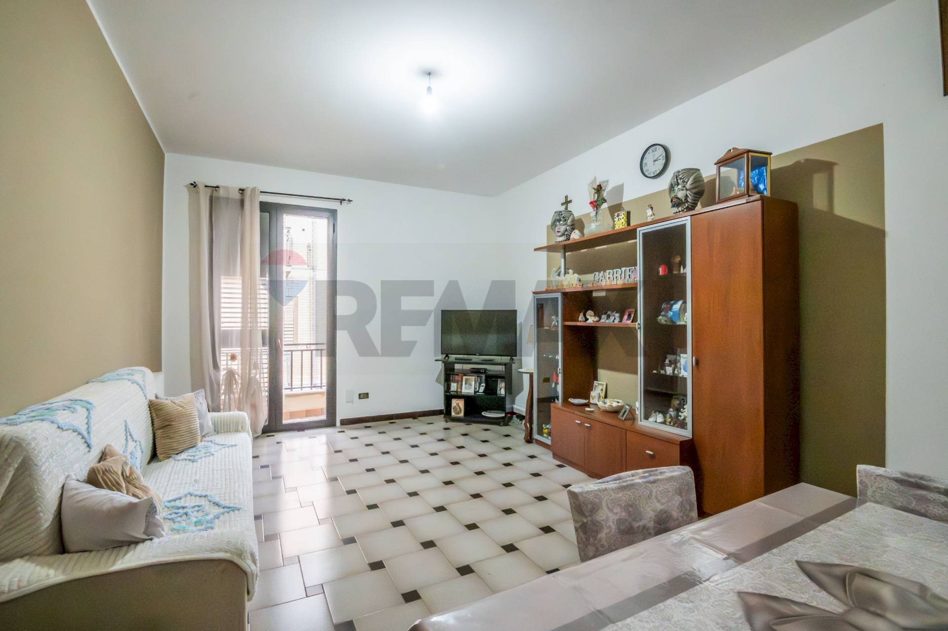 Sala da pranzo - Quadrilocale Via Raffaello Sanzio
4, Grammichele - foto 3