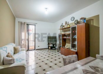 Sala da pranzo - Quadrilocale Via Raffaello Sanzio
 
4, Grammichele - foto 3