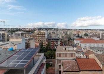 Edificio all\'aperto - Quadrilocale Piazza Vincenzo Lanza
 
3, Catania - foto 27