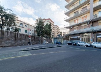 Edificio all\'aperto - Quadrilocale Piazza Vincenzo Lanza
 
3, Catania - foto 31