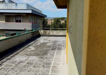 Terrazza - Three-room apartment Via Timossi
 
4, Bibbiena - photo 16