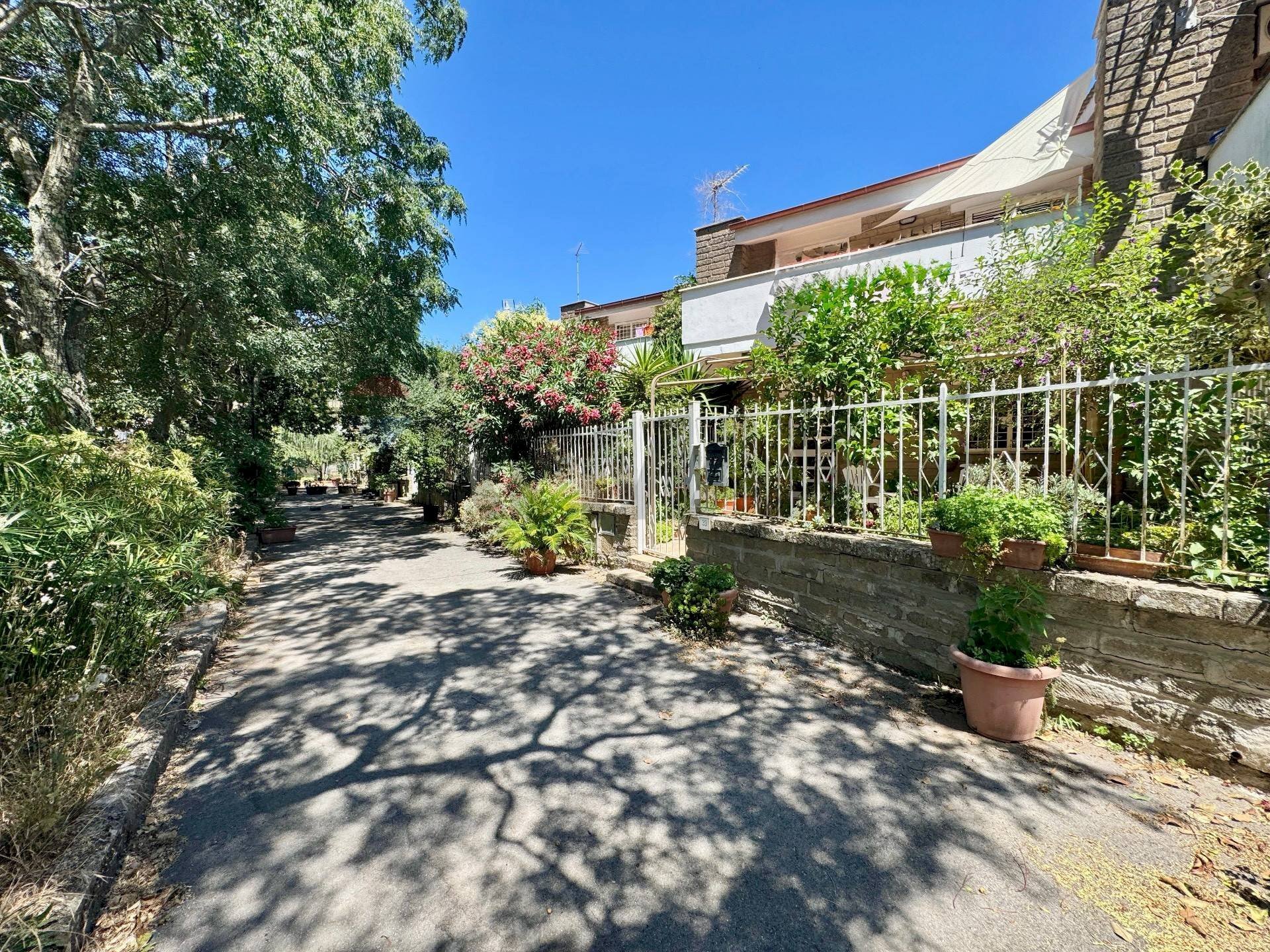 Terrazza - Villa a Schiera Via Onorato Carlandi
 
33, Manziana - foto 1