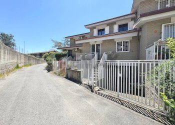 Casa all\'aperto - Villa a Schiera Via Onorato Carlandi
 
33, Manziana - foto 35