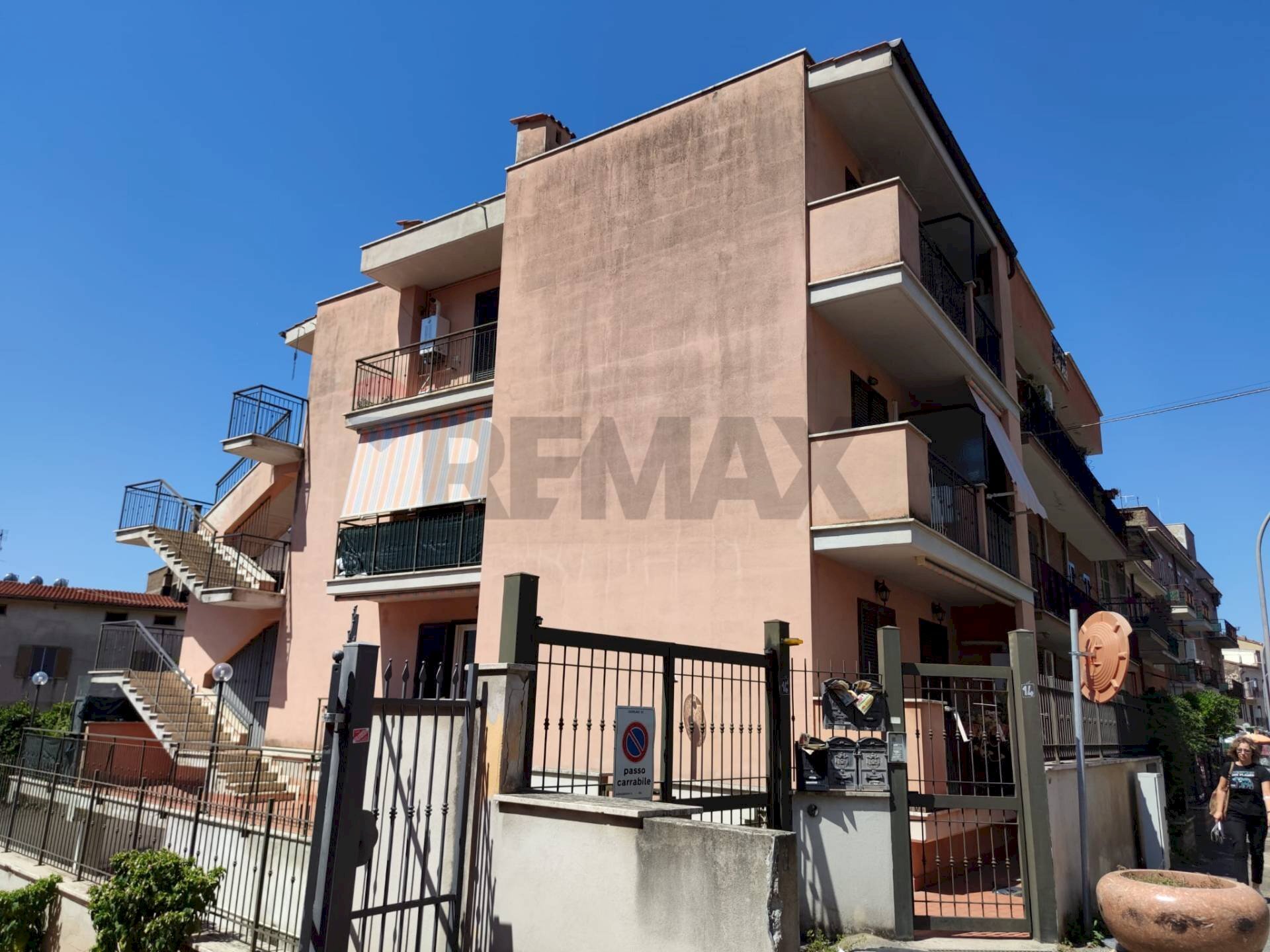 Edificio all\'aperto - Monolocale corso vittorio emanuele
14, Marcellina - foto 3