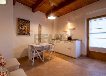 Sala da pranzo - Bilocale Piazza Del Castello, Bevagna - foto 6