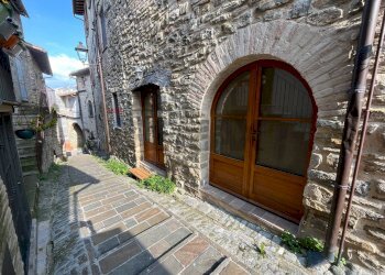 Casa all\'aperto - Bilocale Piazza Del Castello, Bevagna - foto 1