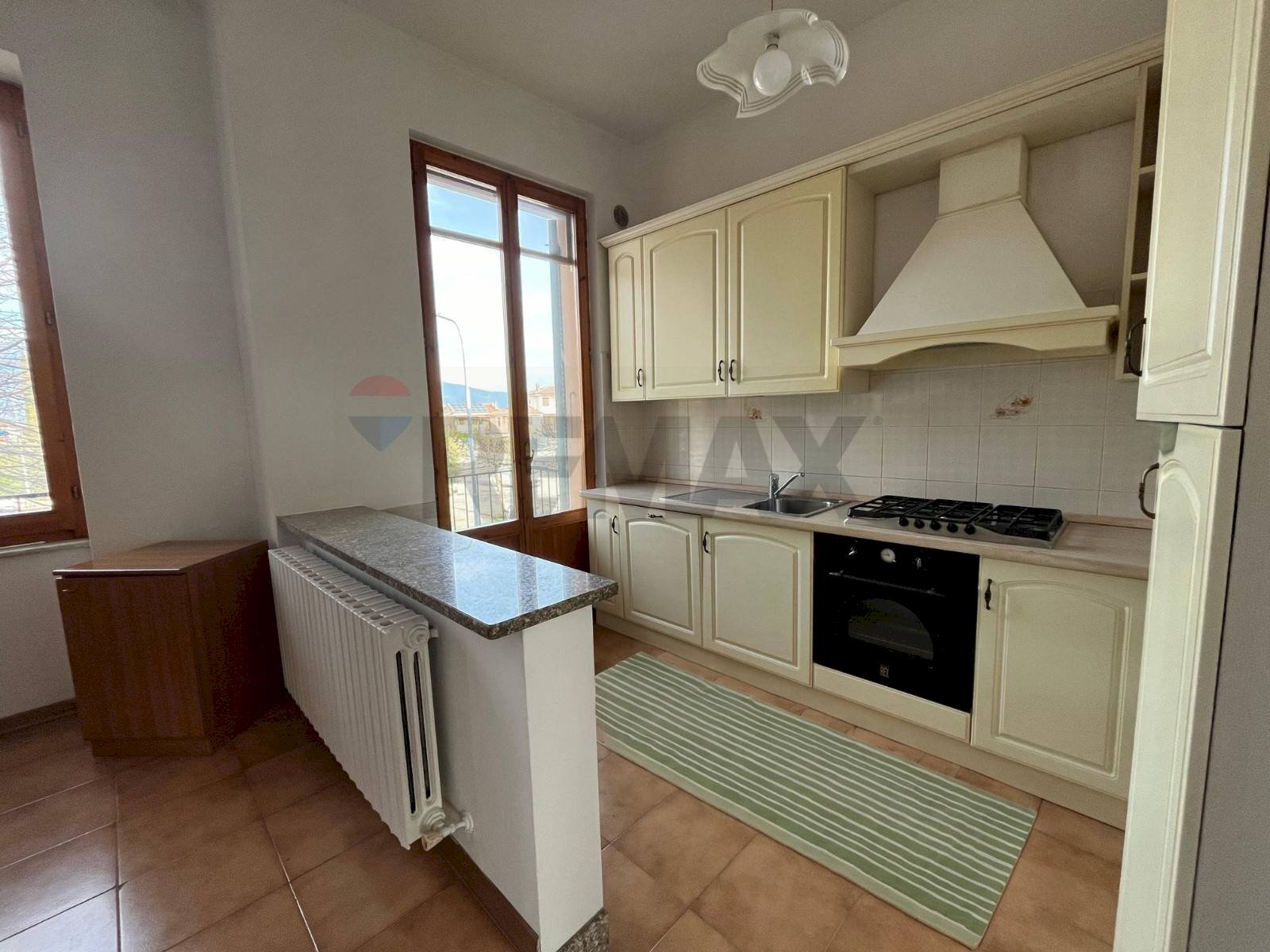 Cucina - Three-room apartment Via Stazione
 
12, Cannara - photo 3