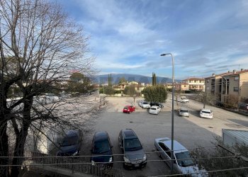 Edificio all\'aperto - Trilocale Via Stazione
 
12, Cannara - foto 19