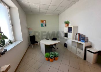 Ufficio - Ufficio Via Piscine Eden Rock
 
2, Bastia Umbra - foto 4