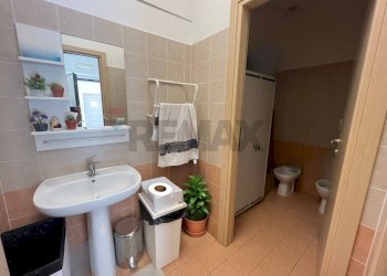 Bagno - Ufficio Via Piscine Eden Rock
 
2, Bastia Umbra - foto 6