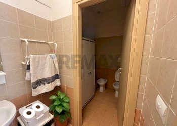 Bagno - Ufficio Via Piscine Eden Rock
 
2, Bastia Umbra - foto 7