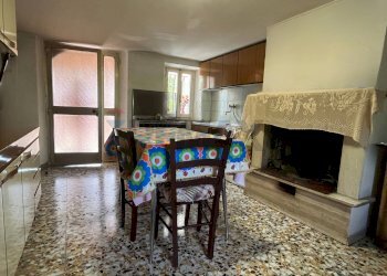 Sala da pranzo - Semi-detached house Via Lorenzo Carpinelli, Assisi - photo 5