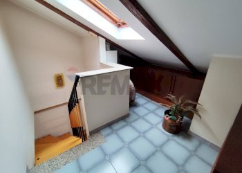 Scale - Villa a Schiera Via Cardinal Amedeo delle Lanze
 
15, Montanaro - foto 32