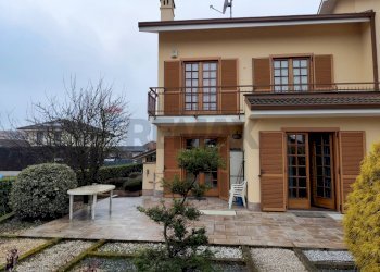 Casa all\'aperto - Villa a Schiera Via Cardinal Amedeo delle Lanze
 
15, Montanaro - foto 34