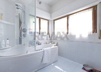 Bagno - Casa semi indipendente VIA MANDELLI
 
5/A, Montorfano - foto 6