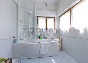 Bagno - Casa semi indipendente VIA MANDELLI
 
5/A, Montorfano - foto 8