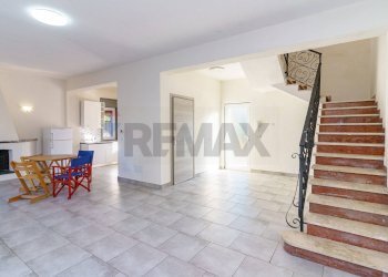 Sala da pranzo - Villa Via Etnea
 
172, Nicolosi - foto 21