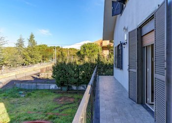 Balcone - Villa Via Etnea
 
172, Nicolosi - foto 47