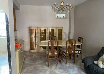 Sala da pranzo - Independent house via nazionale
 
80, Messina - photo 24