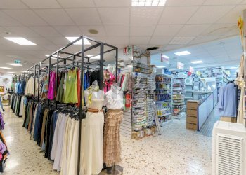 Cabina armadio - Locale Commerciale Piazza della Vittoria
40, Siracusa - foto 23